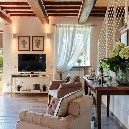 Pemola A Luxury With Garden And Bikes In Lucca Town Villa Capannori