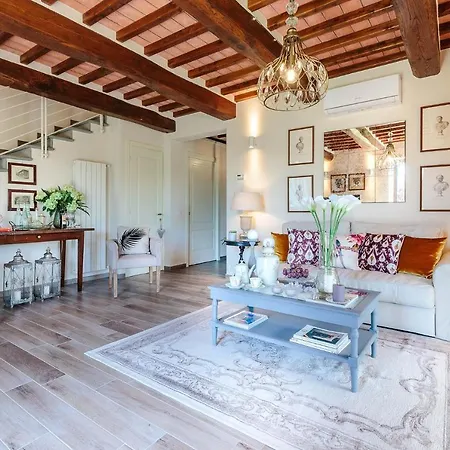 Pemola A Luxury With Garden And Bikes In Lucca Town